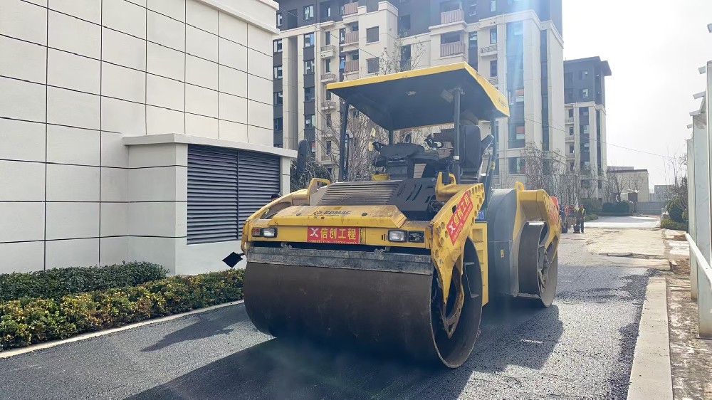 道路  是城市的动脉-郑州沥青搅拌站